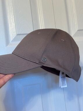 Lululemon ball cap L/XL